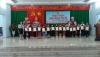 Lãnh đạo tỉnh đoàn Bình Phước, huyện Bù Đăng tuyên dương các em học sinh.
