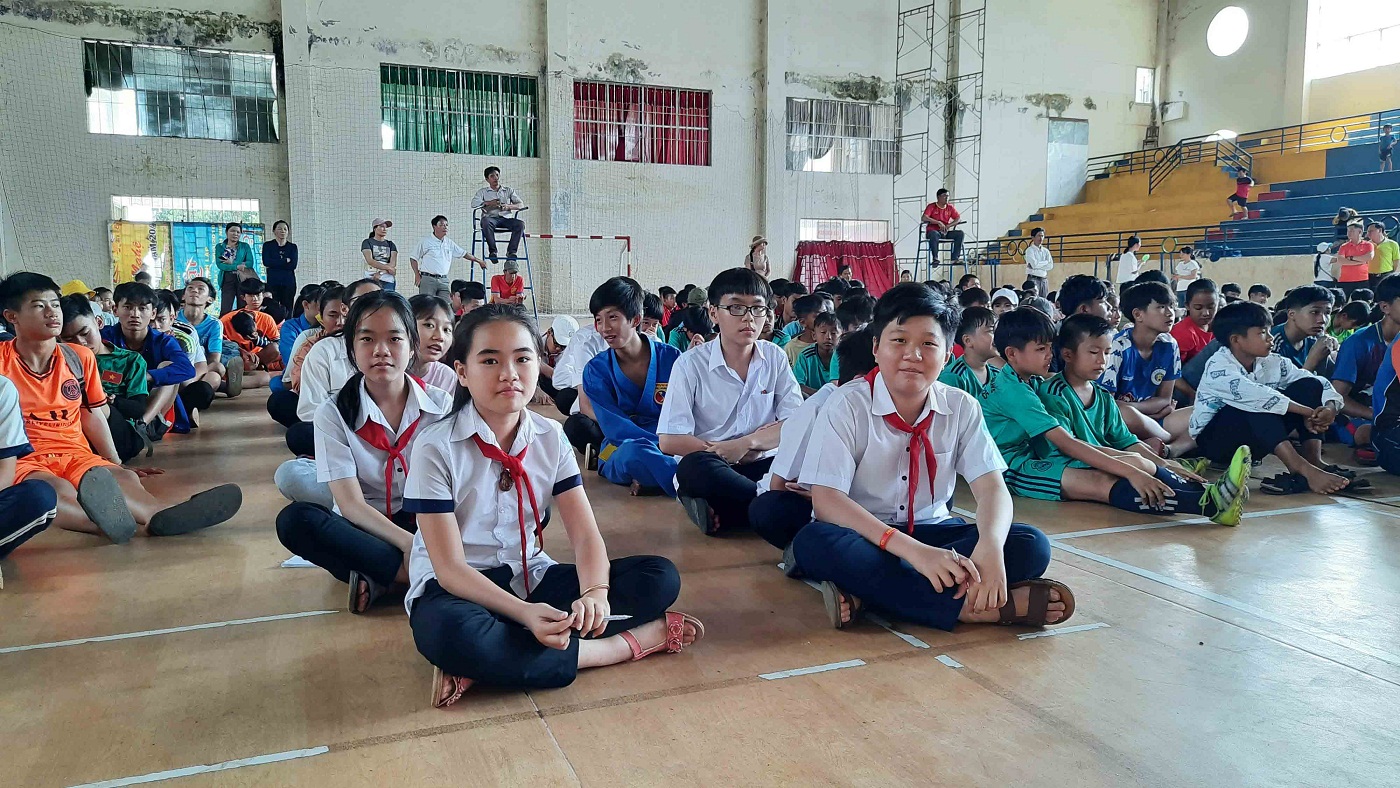 Các em học sinh về tham dự bế mạc Hội khỏe Phù Đổng năm học 2019 – 2020
